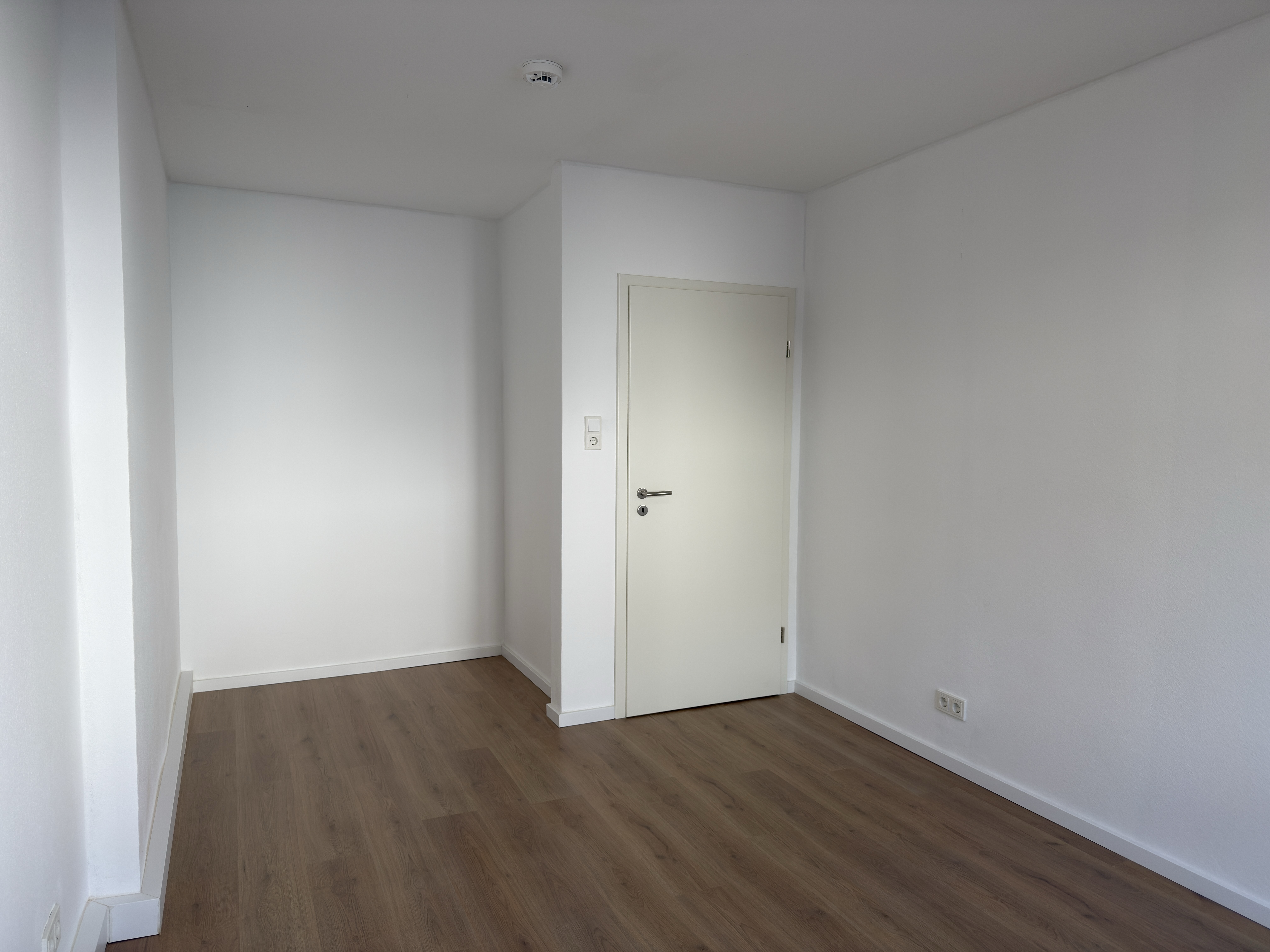 Zweites Zimmer mit neuem Boden